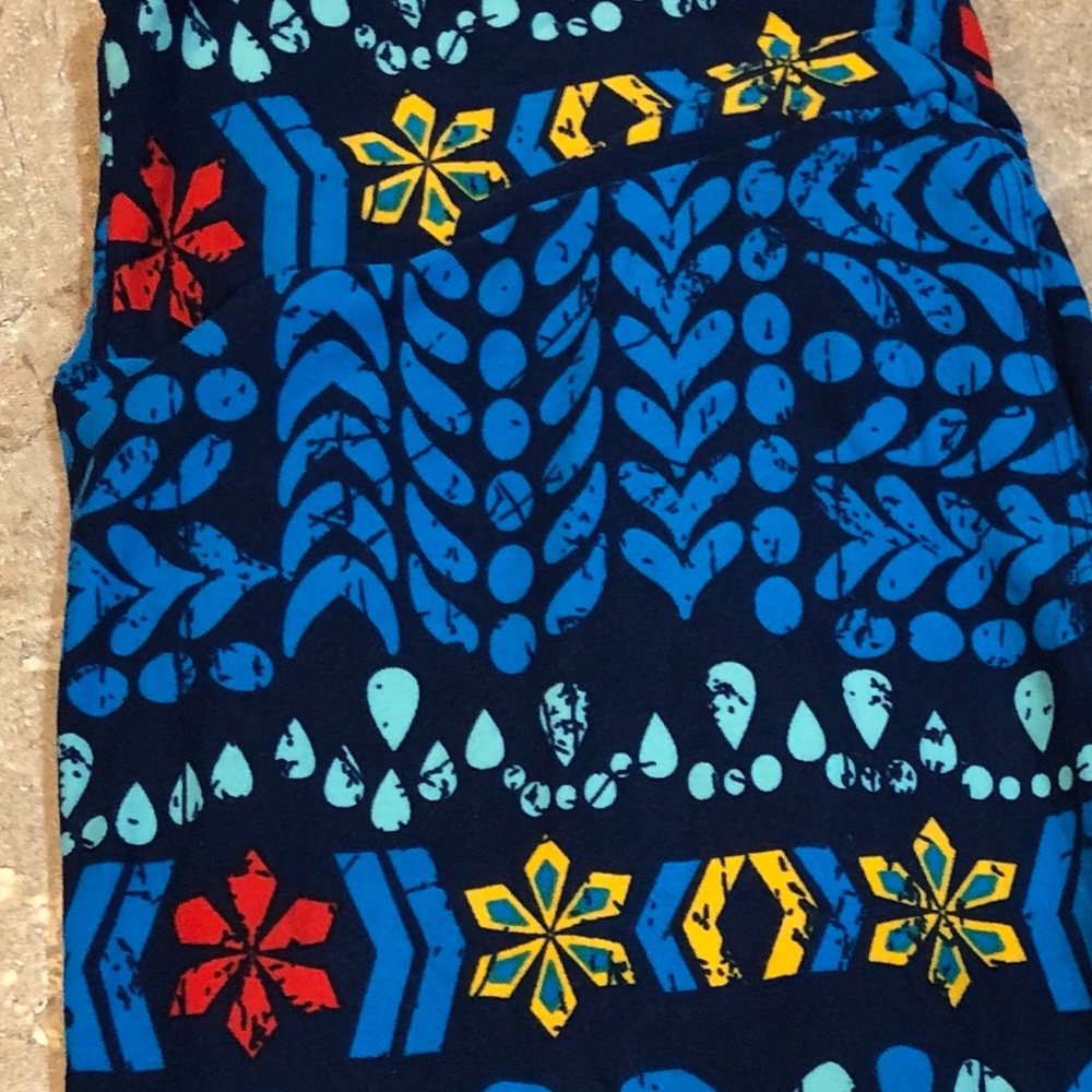 LuLaRoe OS leggings size 0-10